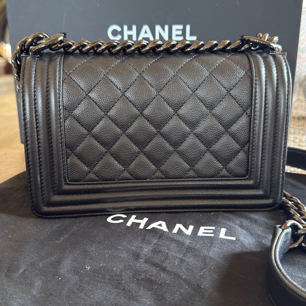 EUC RARE Chanel Small So Black Caviar Boy Quilted Leather Bag CC GORGEOUS!! - Picture 6 of 15